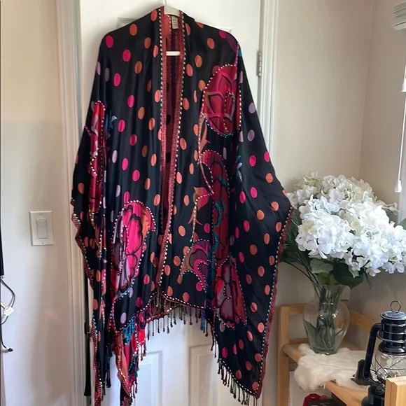 Baba Red and Black Polka Dot REVERSIBLE India Ethnic Shawl Cape Scarf Wrap - Picture 9 of 13